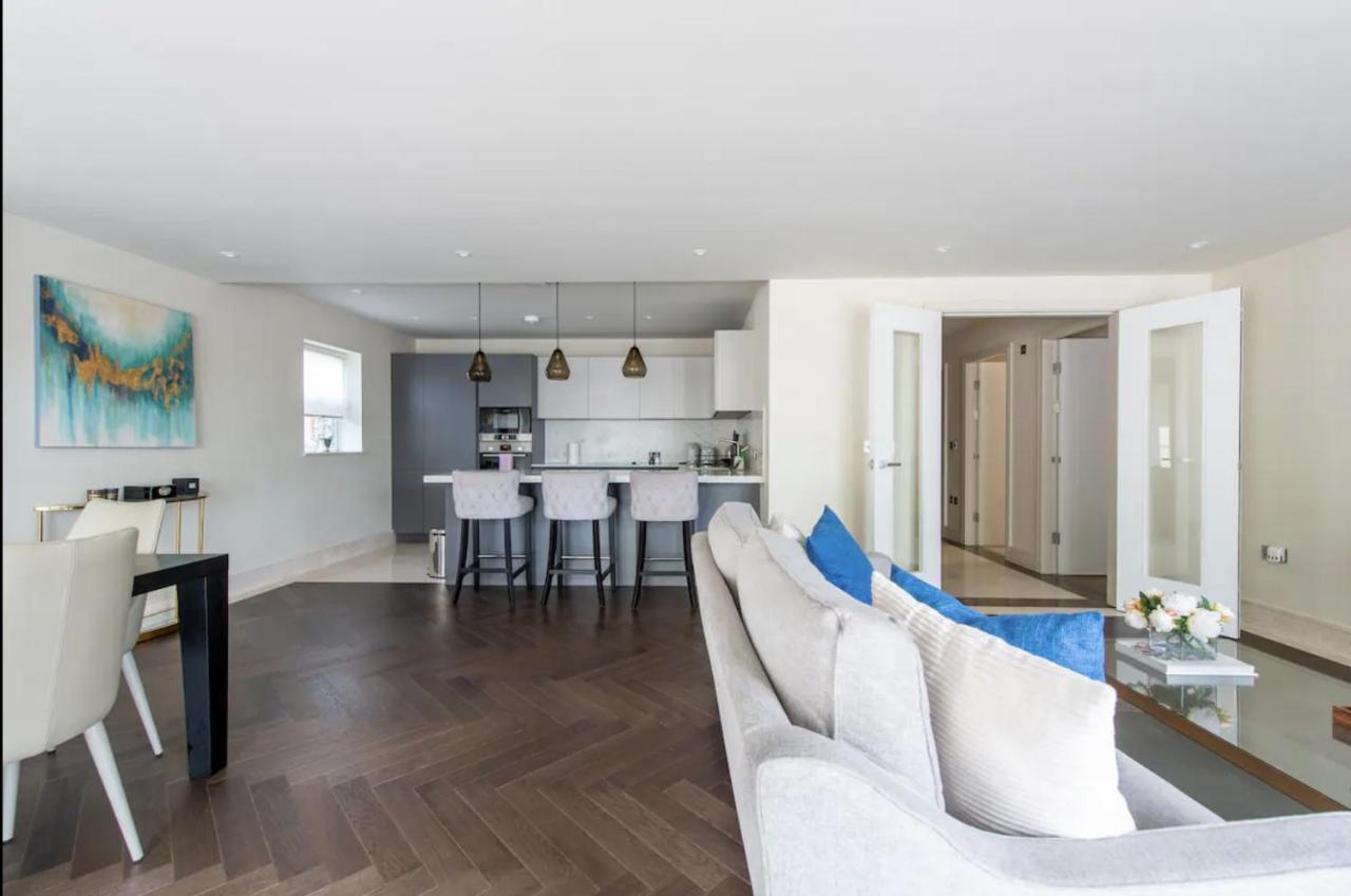 2Bd, 2Ba Urban Oasis Chcl F4 Apartment Chigwell ภายนอก รูปภาพ