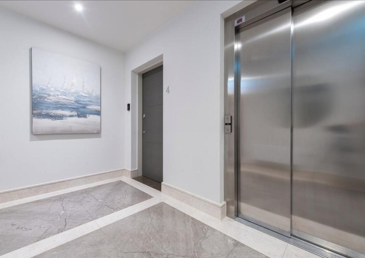 2Bd, 2Ba Urban Oasis Chcl F4 Apartment Chigwell ภายนอก รูปภาพ