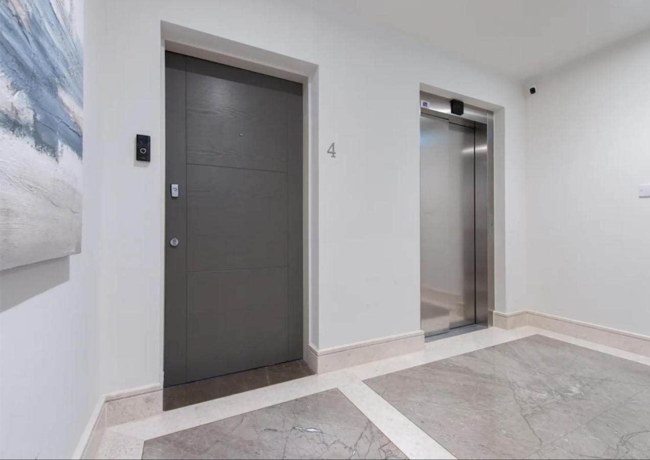 2Bd, 2Ba Urban Oasis Chcl F4 Apartment Chigwell ภายนอก รูปภาพ